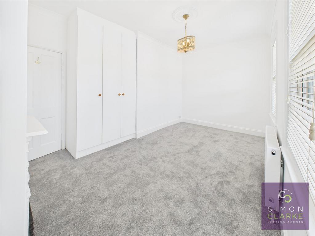 CAM05425 G0-PR0024-STILL002.jpg