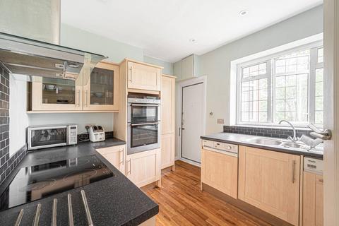 Hocroft Court, Child's Hill, London, NW2