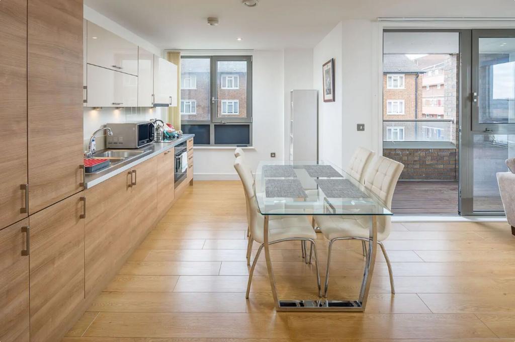 Open-plan living area, open plan living