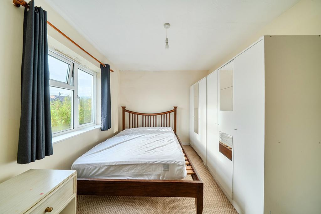 1381738-18-691c4b...