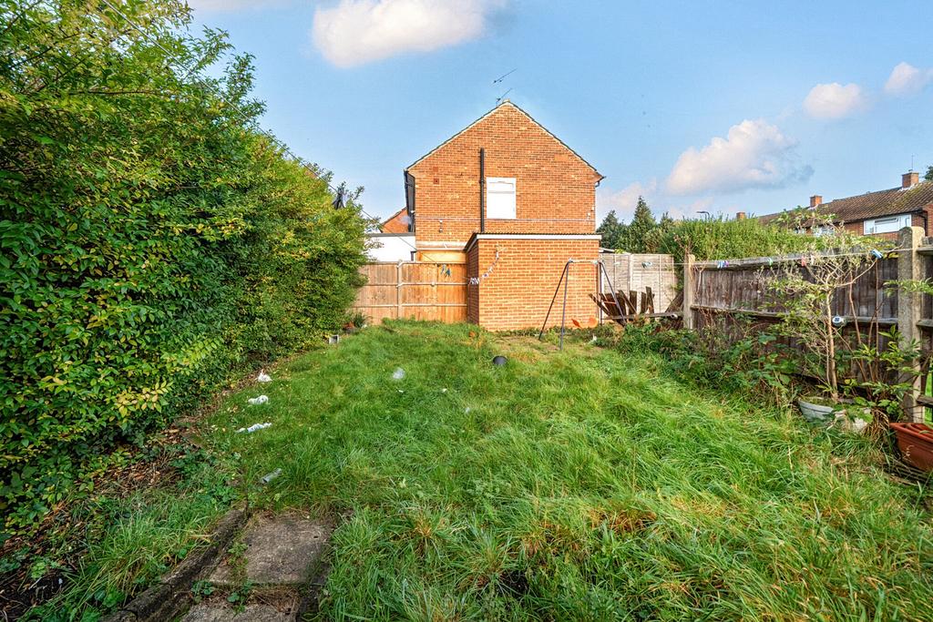 1381738-9-691c4ab...