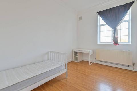 undefined, Upton Heights, Upton, London, E7
