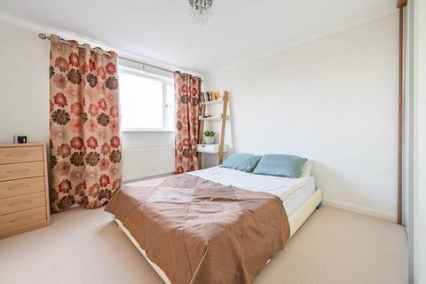undefined, Empress Avenue, Aldersbrook, London, E12