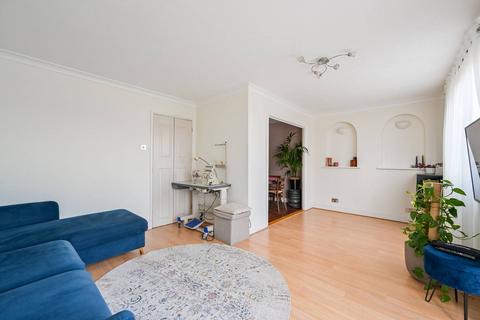 undefined, Empress Avenue, Aldersbrook, London, E12