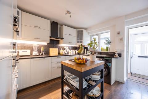 undefined, Walton Way, Newbury, RG14