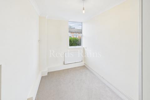 undefined, Gorringe Avenue, Dartford DA4