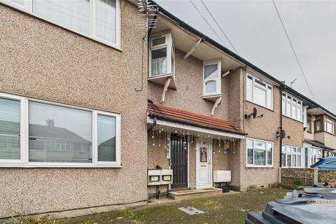 undefined, Western Avenue, Dagenham, RM10