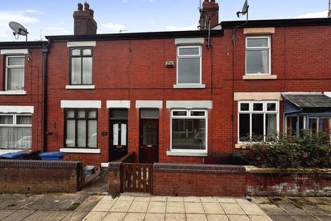 2 bedroom terraced house to rent, Gill Street, Stockport SK1