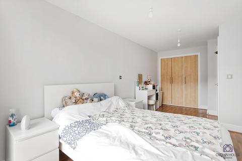 undefined, 100 Kingsway, London, N12