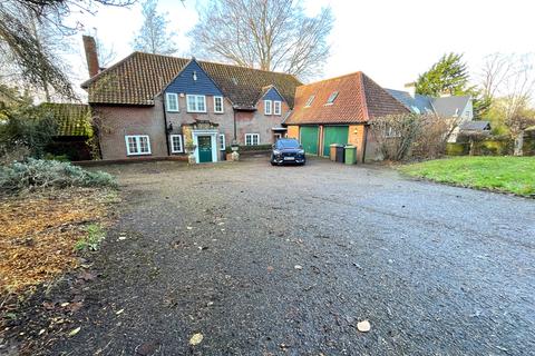 undefined, Low Road, Hellesdon NR6