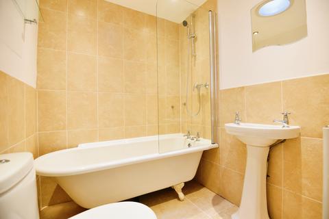 2 bedroom terraced house to rent, East Street, Manchester M34
