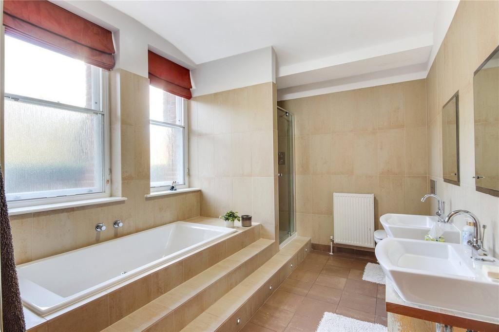 En Suite Bathroom