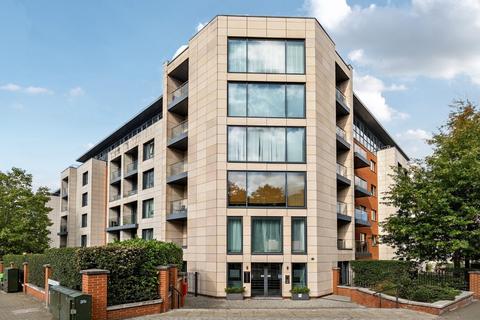 undefined, Putney Hill, Putney, London, SW15