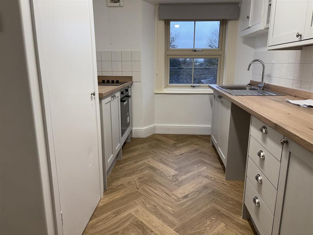 Kitchen main.jpeg