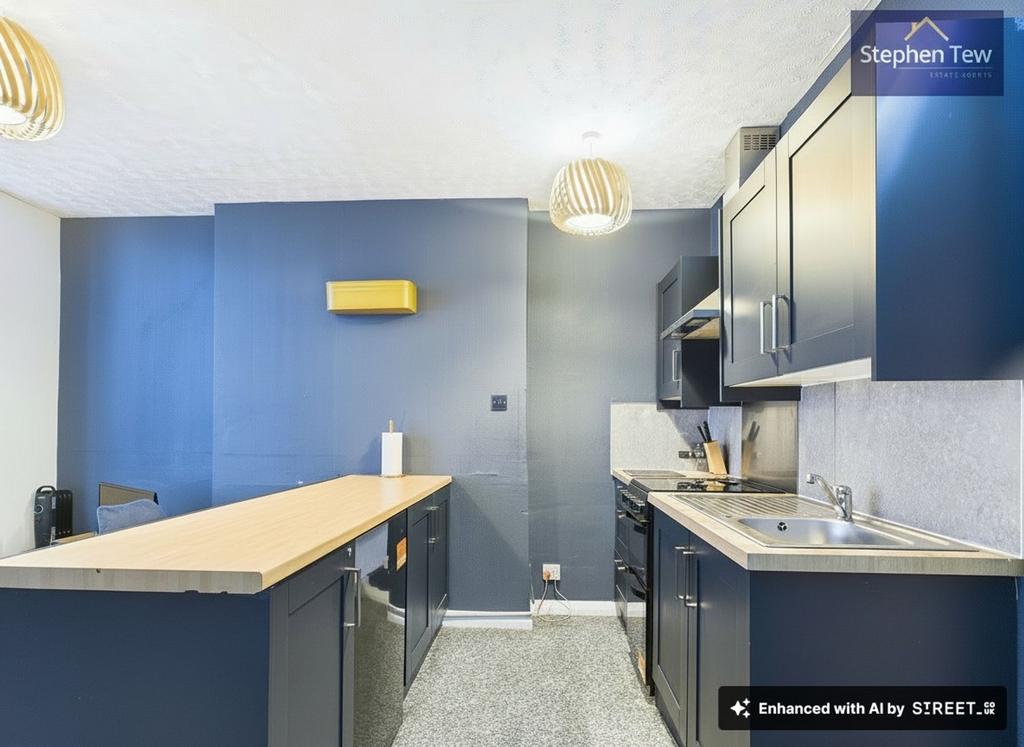 Kitchen/Living Area