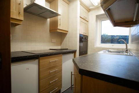 undefined, 2 Bed Flat to Let on  Samuel Street, Preston