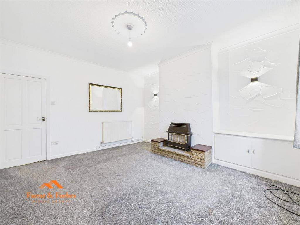 CAM03956 G0-PR0183-STILL017.jpg