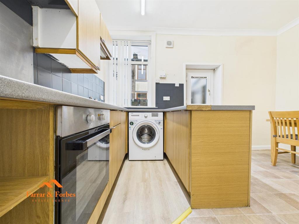 CAM03956 G0-PR0183-STILL011.jpg