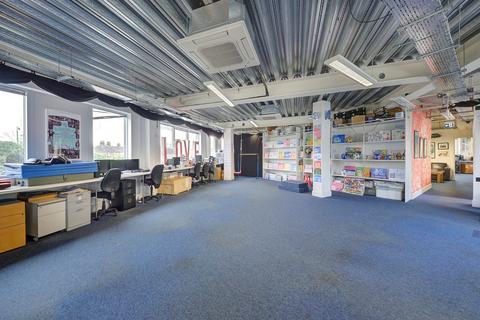 Office for sale, First Floor St Georges House, 15 St. Georges Road, Richmond, TW9 2LE