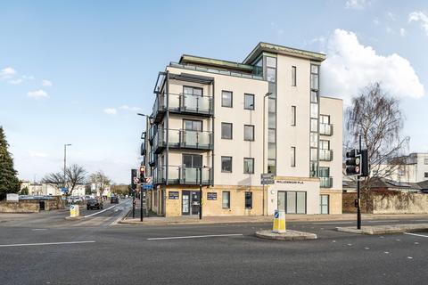 undefined, Warwick Place, Gloucestershire GL52