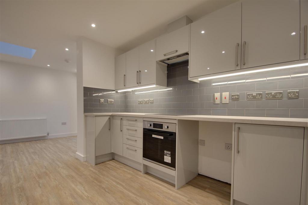 Open Plan Lounge Kitchen