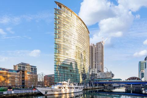 2 bedroom flat to rent, No. 1 West India Quay, Nr Canary Wharf, London, E14