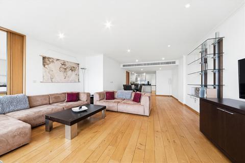 2 bedroom flat to rent, No. 1 West India Quay, Nr Canary Wharf, London, E14