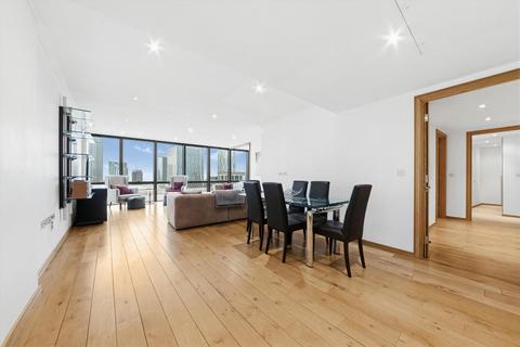 2 bedroom flat to rent, No. 1 West India Quay, Nr Canary Wharf, London, E14