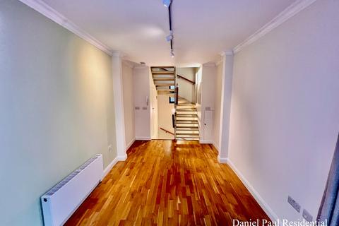 undefined, Warple Way