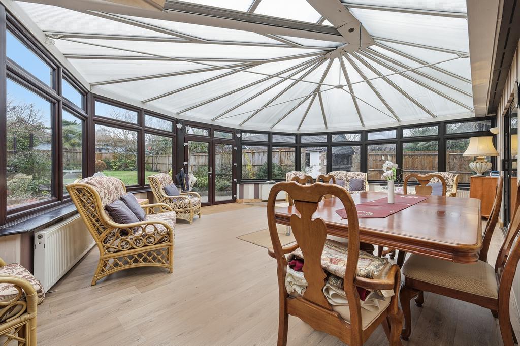 Conservatory/Dining Room