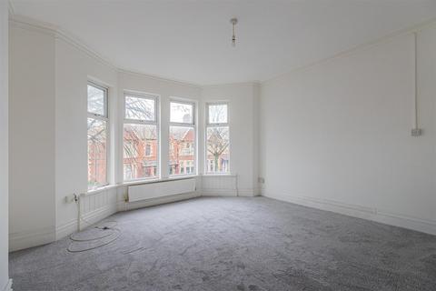 3 bedroom apartment to rent, Marlborough Road, Cardiff CF23