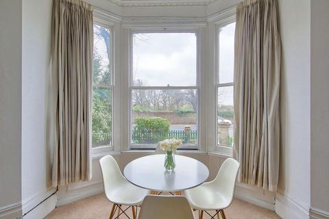 1 bedroom flat to rent, Church Grove, Kingston Upon Thames KT1