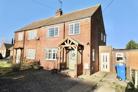 3 bedroom semi-detached house for sale, South View, Hollym, Withernsea