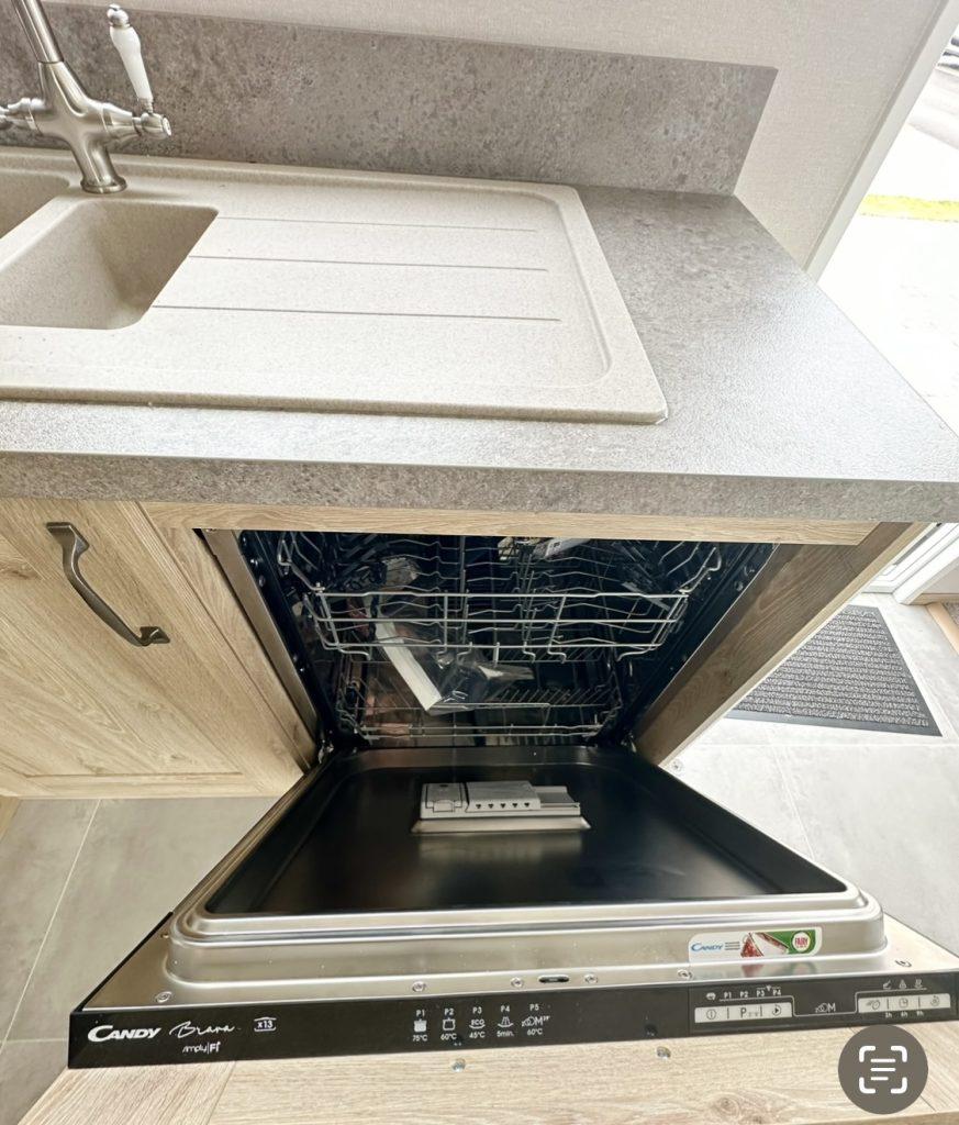 V9pmuhgqkwetway7nxmez6 Oven.jpg