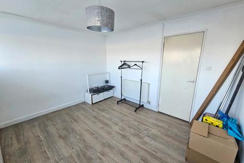 2 bedroom flat for sale, Bicknell Croft, Druids Heath