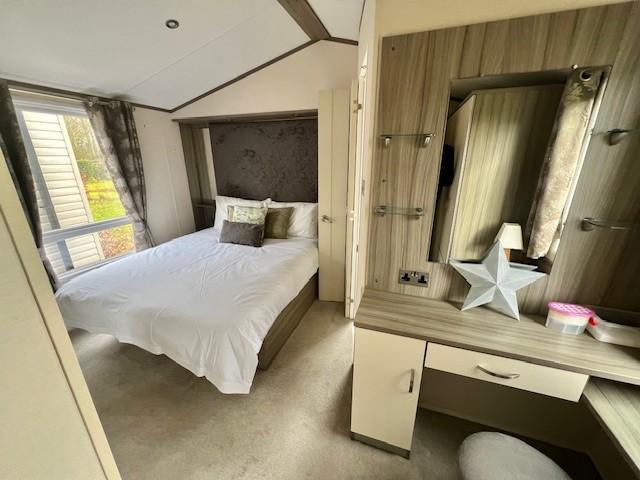 Zzce36swdbq7kgmtdbpvfs Bed.jpg