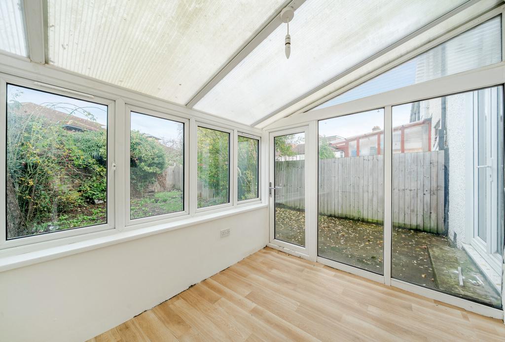 1388469 11 693815...