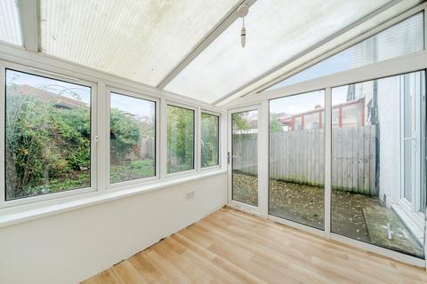 3 bedroom house for sale, Russell Road, Mitcham CR4