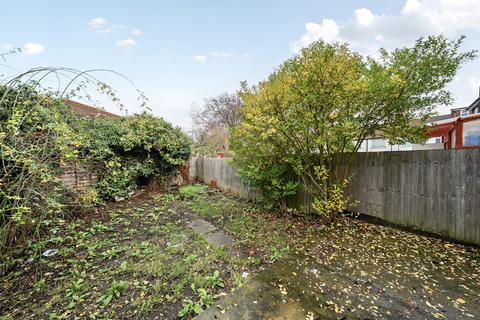 undefined, Russell Road, Mitcham CR4