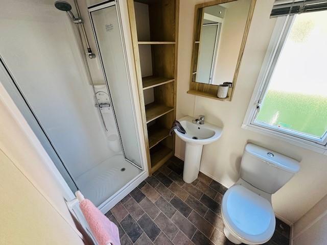 Jnxa6mk3czgktdvuudwqhq Bath.jpg