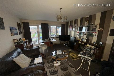 undefined, Canal Terrace, Second Floor Right, Paisley PA1