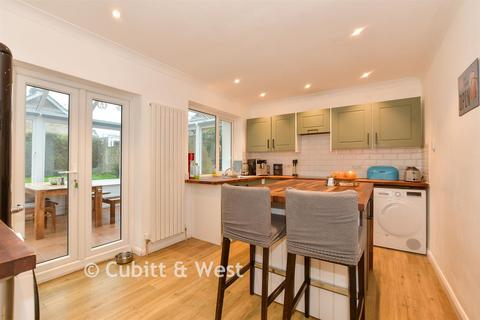 undefined, Silverdale, Coldwaltham RH20