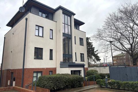 2 bedroom apartment to rent, Southgate Street, Gloucester