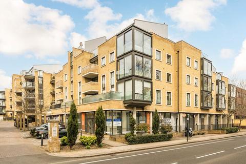 3 bedroom flat to rent, Frazer Nash Close, Isleworth TW7