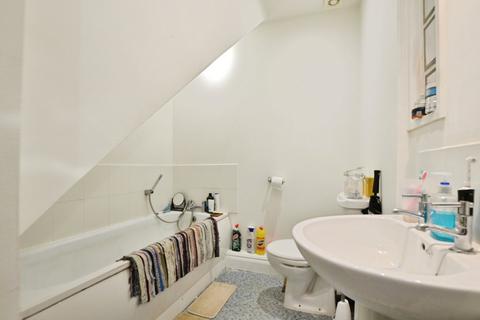 1 bedroom apartment to rent, York Road, Woking, Surrey, GU22