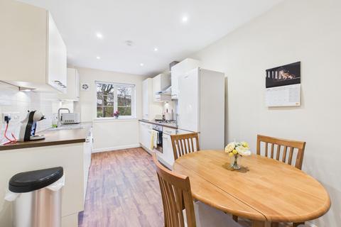 undefined, Flat 2/2 Bankwood Drive, Kilsyth, Glasgow G65 0GZ