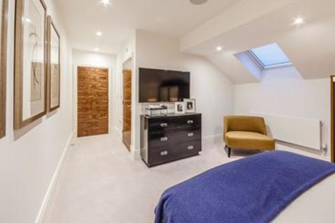 undefined, London, London W6