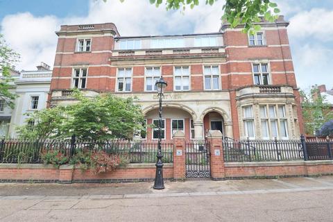 1 bedroom apartment to rent, New Walk, Leicester LE1