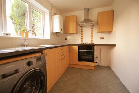 2 bedroom semi-detached house to rent, Rostrevor Road, Stockport SK3