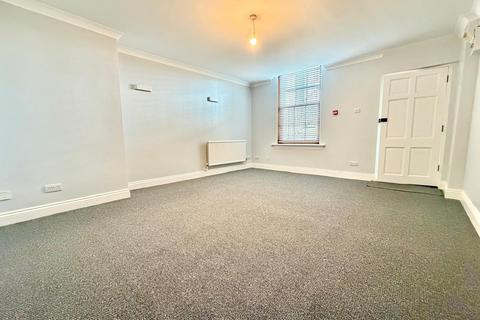 1 bedroom flat to rent, Wellington Crescent, Ramsgate, Kent, CT11
